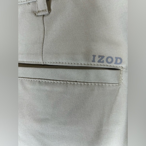 Izod Men's Flat Front Khaki Chino Golf Pants. Size 33/32. - Picture 3 of 9